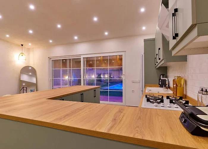 Вилла Bezirgan 2 Bedroom With Private Pool *