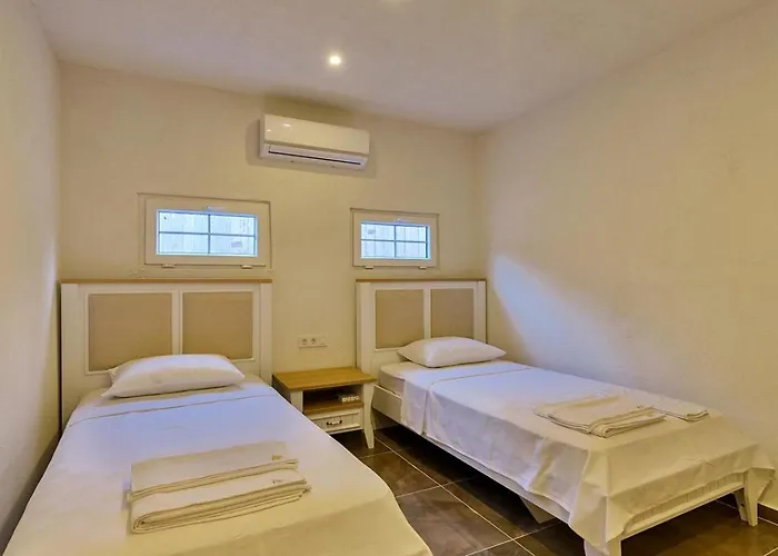 Bezirgan 2 Bedroom With Private Pool Вилла *