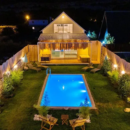 Villa Bezirgan 2 Bedroom With Private Pool *