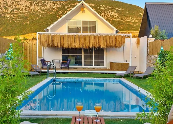 Bezirgan 2 Bedroom With Private Pool