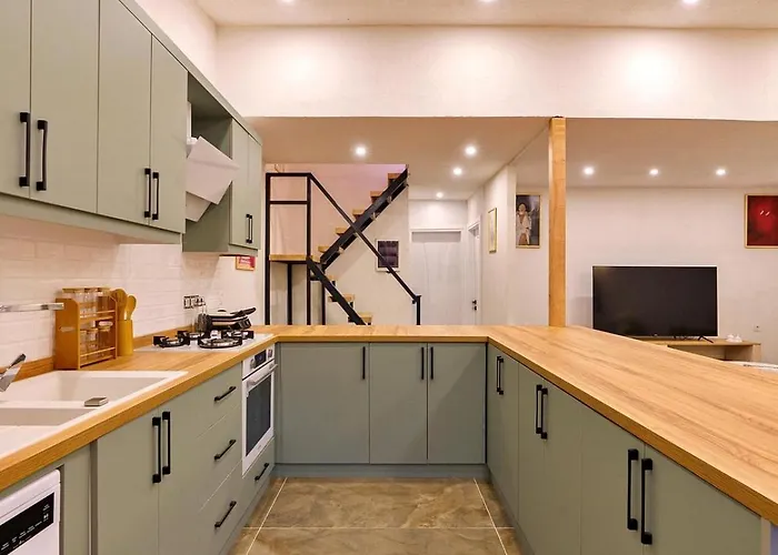 Bezirgan 2 Bedroom With Private Pool